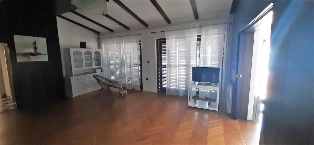 Apartments Petra Tribalj Zewnętrze zdjęcie